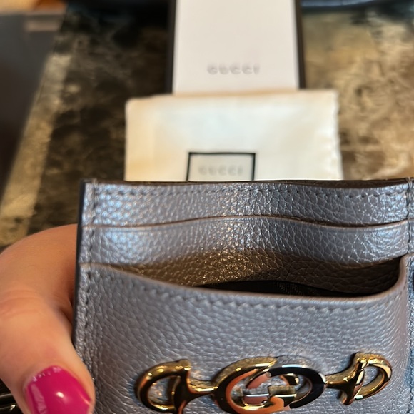 Gucci new two tone gray card case - Picture 3 of 7